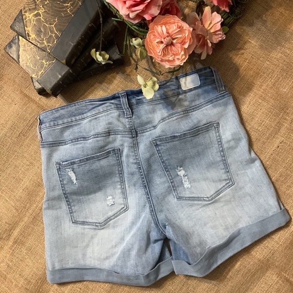 Celebrity pink high-rise light wash distressed mom shorts - Picture 5 of 8